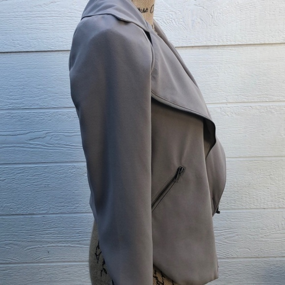 Gray blazers - Picture 4 of 6